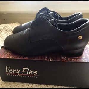 Men’s dance shoes